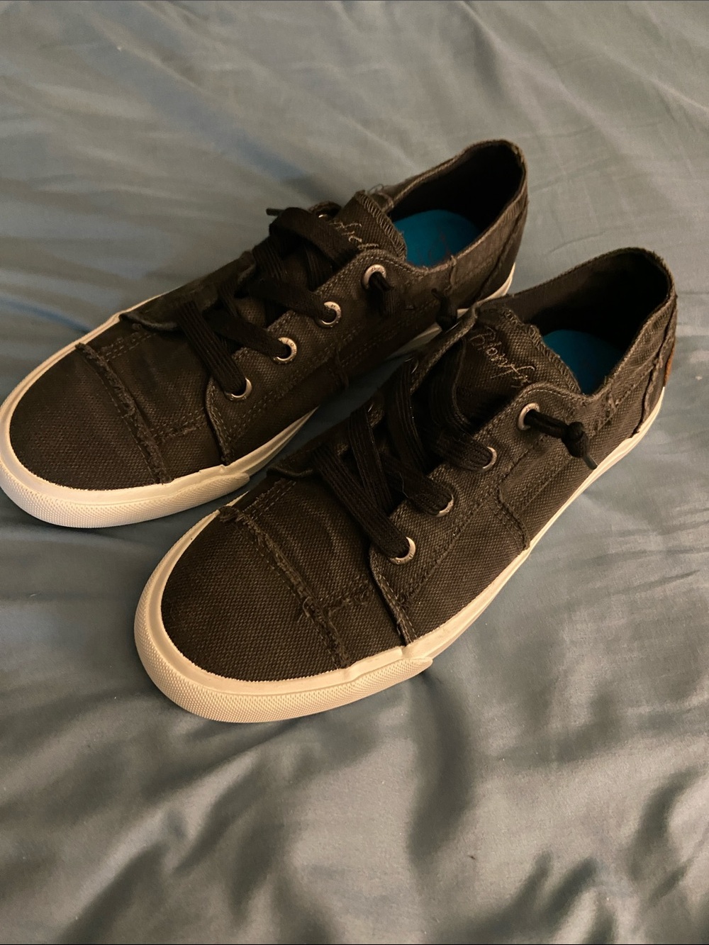 Blowfish Malibu sneakers smoke black size 10 women’s Slip-On shoes new